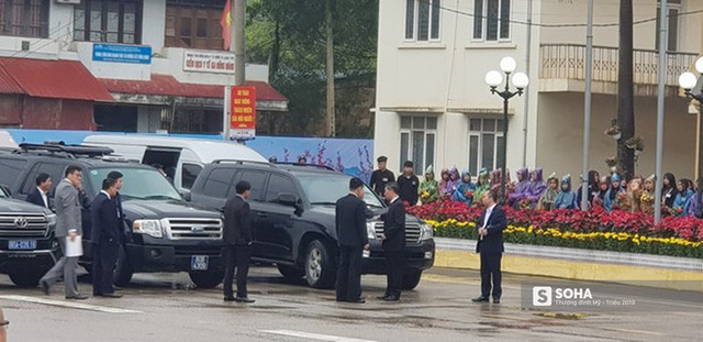 Khoảnh khắc đón đoàn tàu chủ tịch Triều Tiên Kim Jong Un tại ga Đồng Đăng